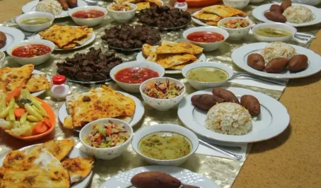 Gaziantep’te Sofralar Sosyalleşme Alanına Dönüşüyor