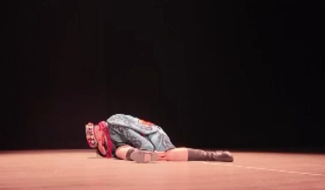 Halk Oyunu Gösterisi Sakatlıkla Sona Erdi