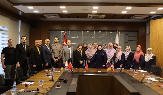 Eğitimde Büyük Adım: HKÜ, UiTM ile Protokol İmzaladı