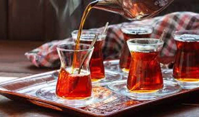 Çay severler dikkat! Bu yanlışlar karaciğeri vuruyor