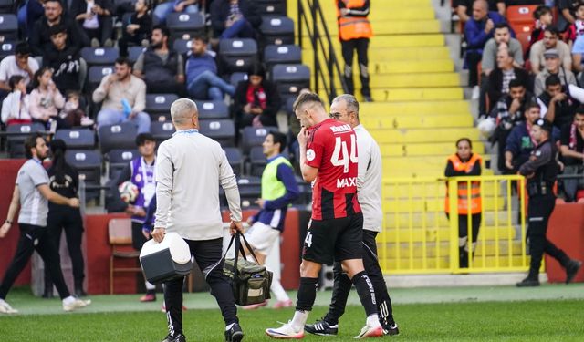Yıldız Futbolcu Sakatlandı!