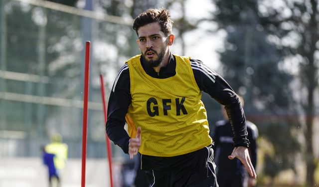 Gaziantep FK’da Üç Futbolcu Kart Alarmında