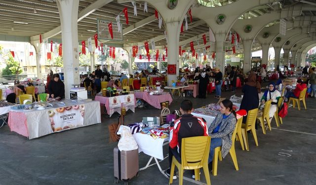 Üreten Kadınlar Çarşısı'na Yoğun İlgi