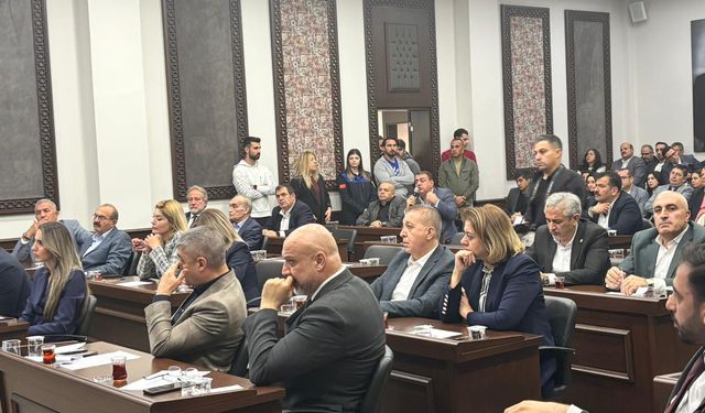 Şehitkamil Meclisinde Şerefsiz” Tartışması Yeniden Alevlendi