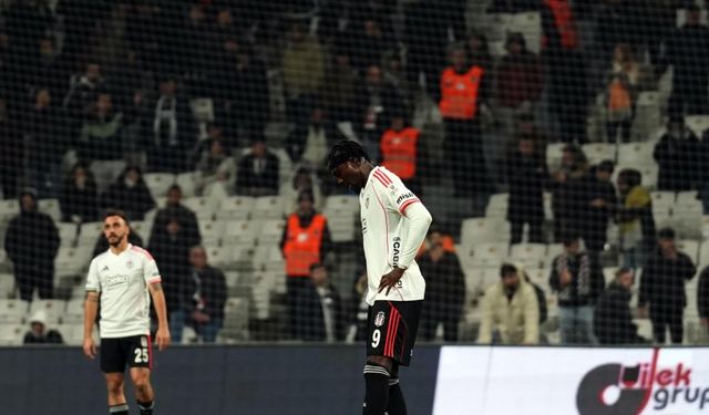Beşiktaş Döneminin En Kötü Günlerini Yaşıyor