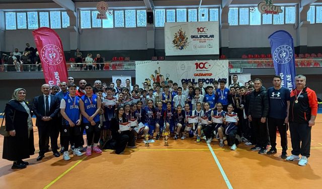 Basketbol Yıldızlar İl Birinciliği Büyük Heyecanla Tamamlandı