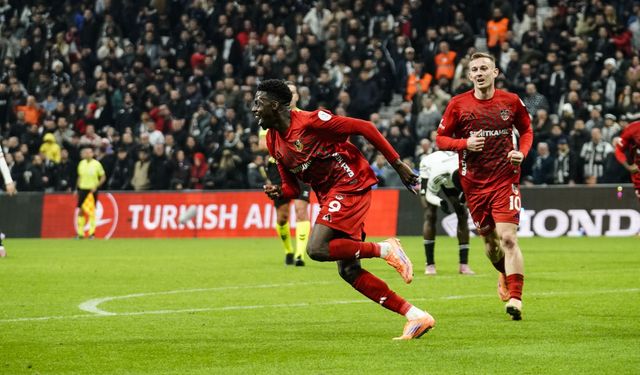 Bayo Beşiktaş Deplasmanında Yine Sahneye Çıktı