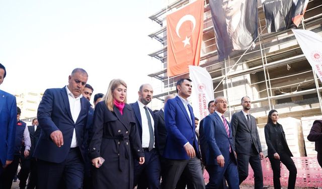 Deprem bölgesi inşa seferberliği tamamlanıyor