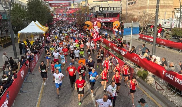 Gazi Maratonuna Rekor Katılım