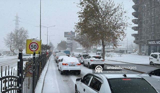 Gaziantep Ve Çevre İllerde Yoğun Kar Yağışı