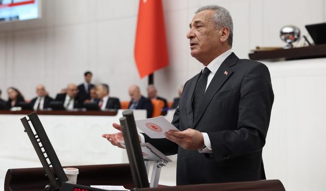 Öztürkmen'den Bakan Kacır'a Sert Eleştiri