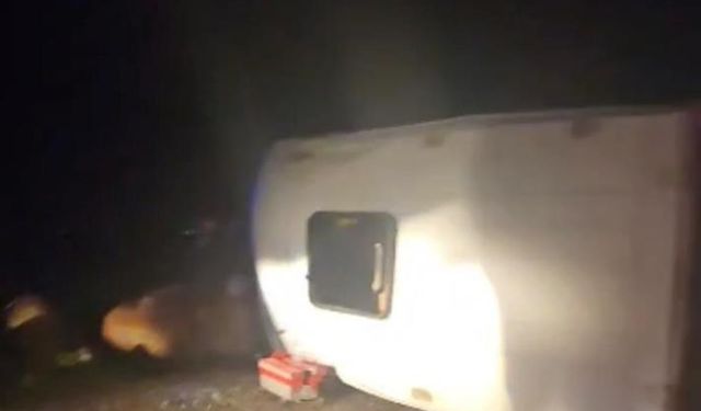 İşçi Minibüsü Devrildi