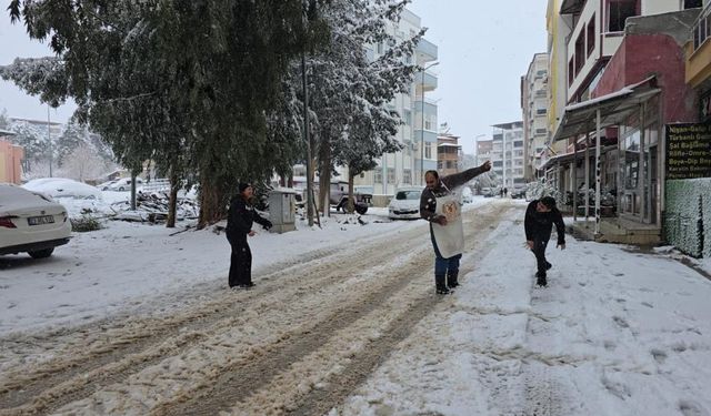İslahiye’de Kar Etkisini Artırdı