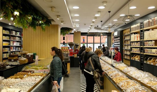 Kuru Yemişçilerde Yeni Yıl Yoğunluğu