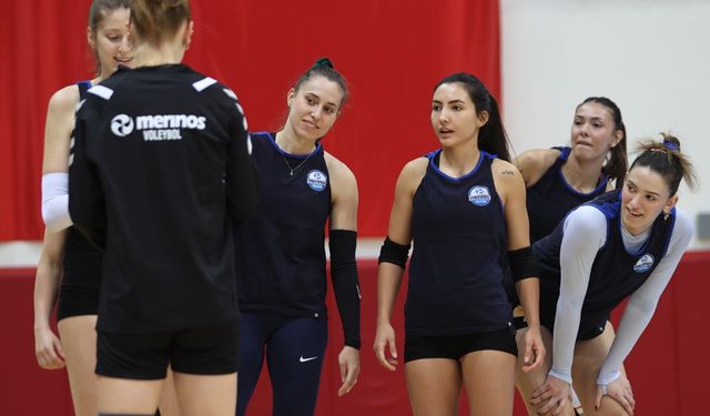 Merinos Voleybol Play-Off İçin Sahada