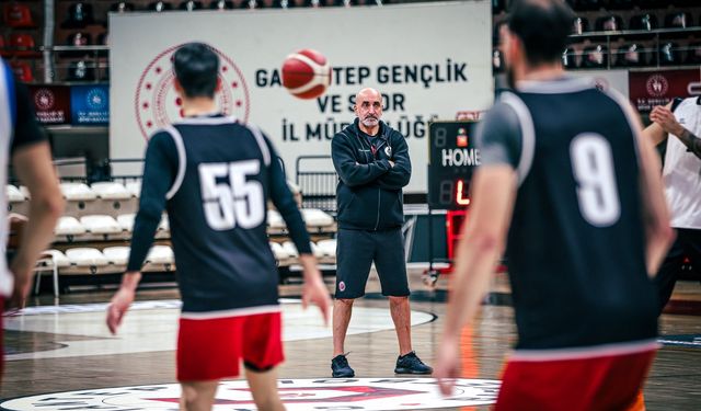 Şemsettin Baş, 'Oyuncularım Büyük Karakter Koydu'