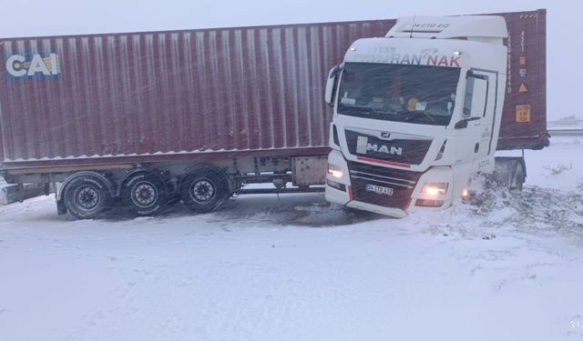 Osmaniye–Gaziantep Yolunda Tır Engeli