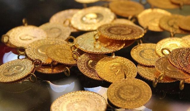Altın Fiyatlarında Düşüş Durmuyor: Bu Seviye Alım Fırsatı Mı