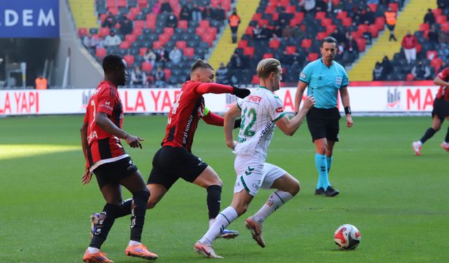 Gaziantep FK, Konyaspor'u Sorescu'nun golüyle yendi