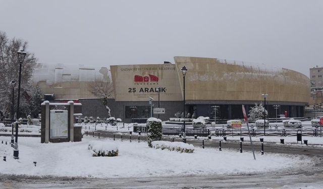 Kar ve Yılbaşı Tatili Gaziantep’i Sessizliğe Bürüdü
