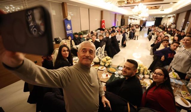 Tahmazoğlu’ndan Öğrencilerle Buluşma