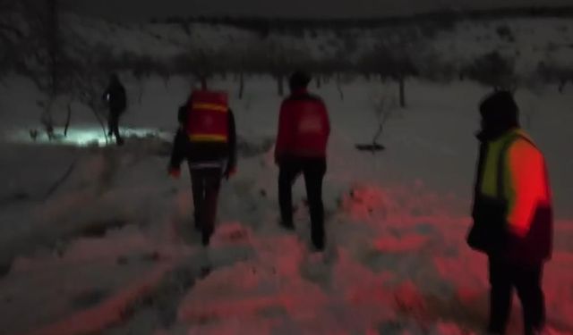 UMKE Dağda Yürüyerek Hastaya Ulaştı