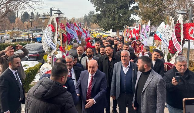 Tek Adaylı Kongre Mitinge Döndü