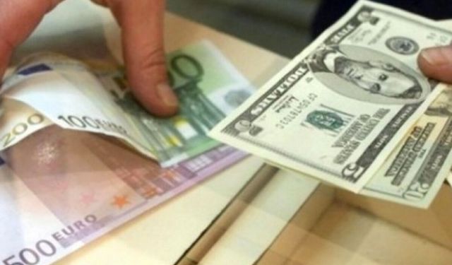 Dövizde Yükseliş Sürüyor