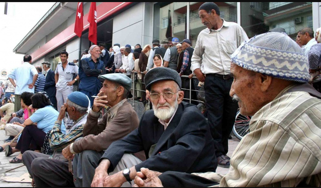 Kök Maaşı Düşük Olan Emeklilere Kötü Haber