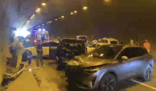 Tüneldeki Kaza Saniye Saniye Kamerada