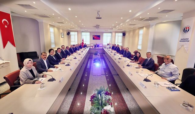 Üniversitenin Yol Haritası Değerlendirildi