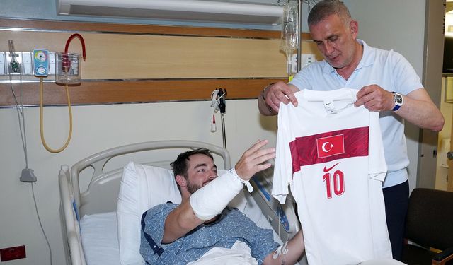 Hacıosmanoğlu'ndan yaralı polise anlamlı ziyaret
