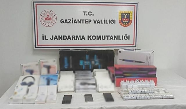 Jandarmadan İki İlçede Kaçakçılık Operasyonu