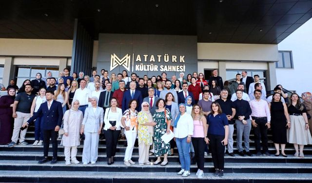 Yıllar Sonra Aynı Çatı Altında Buluştular