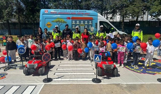Minik Öğrencilere Hayati Eğitim