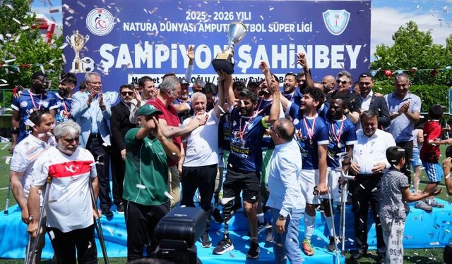 Şahinbey şampiyonluğu kupayla taçlandırdı