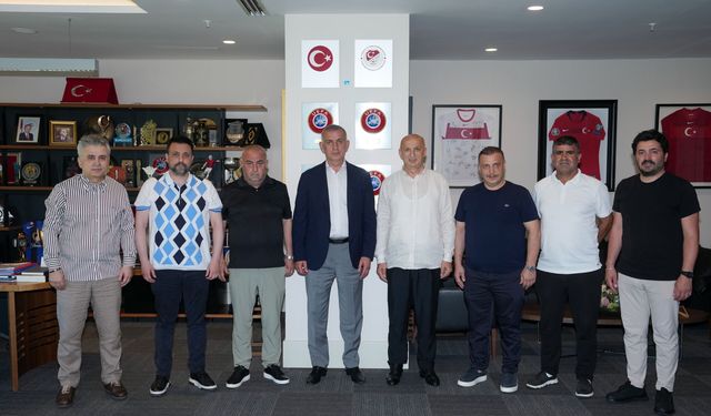 Riva'da amatör futbol zirvesi
