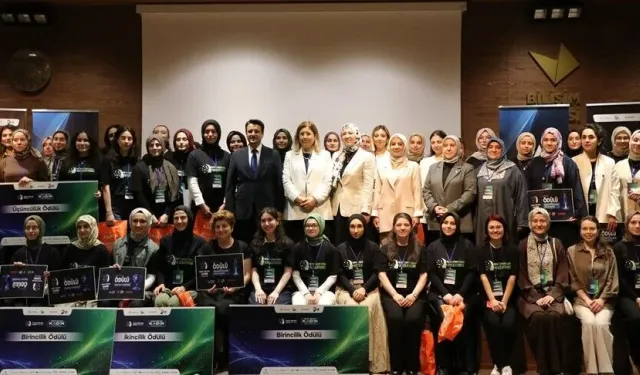 Bilişim Vadisi’nde Kadınlar Yapay Zeka İçin Yarıştı