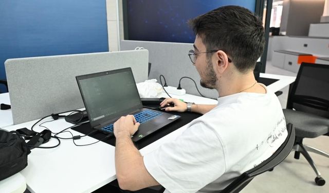 Ücretsiz teknoloji eğitimlerine yoğun ilgi