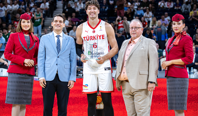 A Erkek Milli Basketbol Takımı Süper Kupa'yı Üçüncü Bitirdi