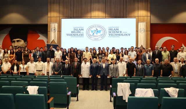 GİBTÜ Tıp Öğrencileri Klinik Eğitimlerine İlk Adımı Attı