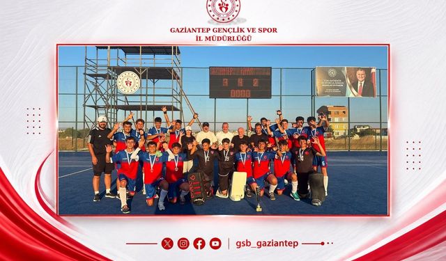 20 Takımı Geride Bırakan Gaziantep Hokeyde Şampiyon