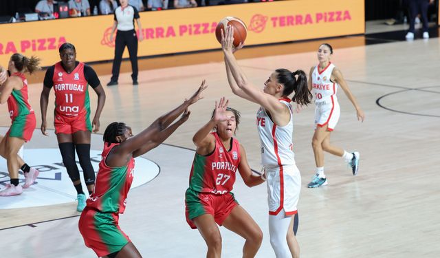 Potanın Perileri Portekiz’i farklı geçti