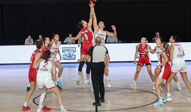 A Kadın Milli Basketbol Takımı Çekya'ya Tek Sayıyla Yenildi