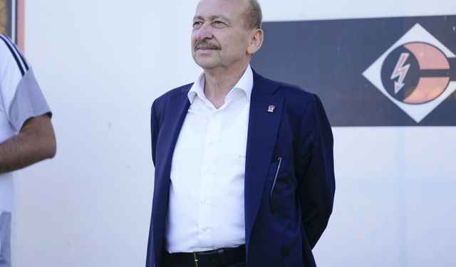 Memik Yılmaz takımı yalnız bırakmıyor