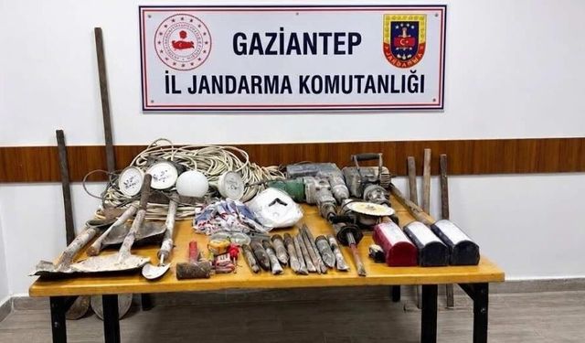 Gaziantep’te izinsiz define kazısına jandarma engeli