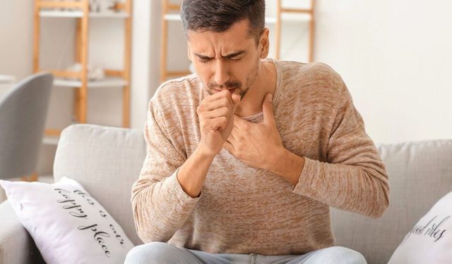 Geçmeyen öksürük büyük hastalık belirtisi olabilir