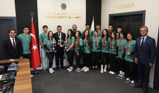 Rumkale'den Samsun'a 3 Kupa Birden