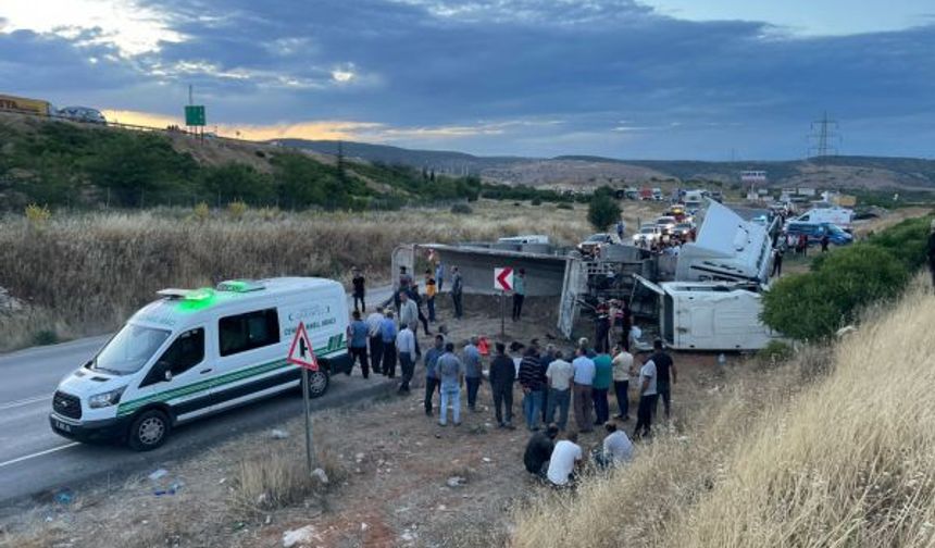 Gaziantep’te 3 ölümlü trafik kazasından şok görüntüler 
