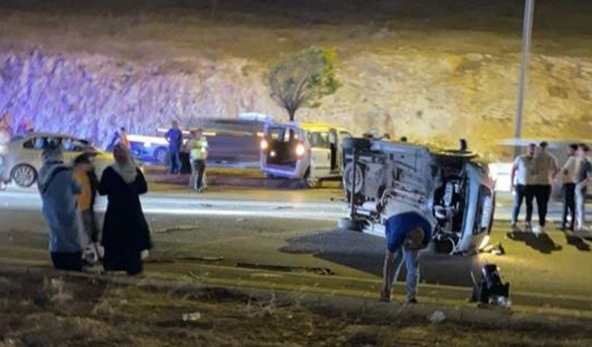 Gaziantep'te zincirleme feci kaza! Yol savaş alanına döndü